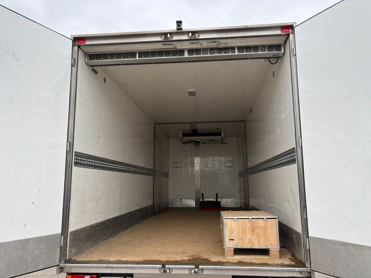 Volvo FL 250. Carrier Supra -20°. EU5. Motor Defekt. - משאית קירור: תמונה 4 Volvo FL 250. Carrier Supra -20°. EU5. Motor Defekt. - משאית קירור: תמונה 4