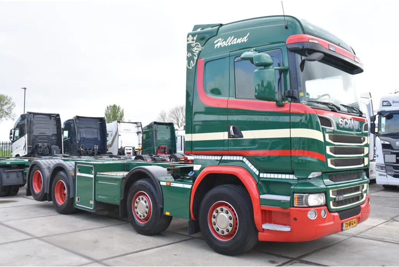 Scania R520 HL V8 8x2 - EURO 6 - MANUAL - RETARDER - WHEELBASE: 510 cm - 10 TONS FRONT AXLE - XENON - - מוביל מכולות/ משאית החלפת גוף: תמונה 3 Scania R520 HL V8 8x2 - EURO 6 - MANUAL - RETARDER - WHEELBASE: 510 cm - 10 TONS FRONT AXLE - XENON - - מוביל מכולות/ משאית החלפת גוף: תמונה 3