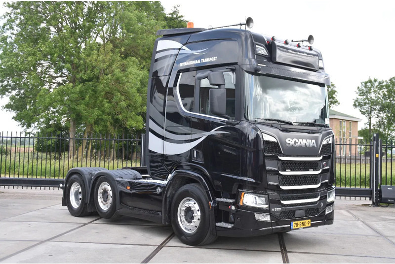 Scania R520 V8 NGS 6x2/4 - 701 TKM - NAVI - LEATHER SEATS - ALCOA'S - LED LIGHTS - TOP CONDITION - - יחידת טרקטור: תמונה 1 Scania R520 V8 NGS 6x2/4 - 701 TKM - NAVI - LEATHER SEATS - ALCOA'S - LED LIGHTS - TOP CONDITION - - יחידת טרקטור: תמונה 1