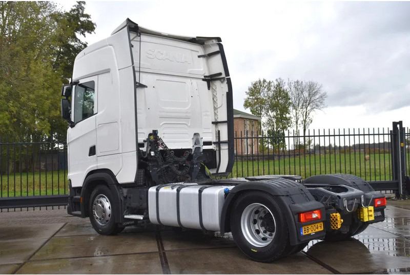 Scania S410 NGS 4x2EB MEGA 95 cm or 103 cm driving height - RETARDER - 773 TKM - FULL AIR - PARK. AIRCO - LEATHER SEATS - 2 x FUEL TANK - יחידת טרקטור: תמונה 3 Scania S410 NGS 4x2EB MEGA 95 cm or 103 cm driving height - RETARDER - 773 TKM - FULL AIR - PARK. AIRCO - LEATHER SEATS - 2 x FUEL TANK - יחידת טרקטור: תמונה 3