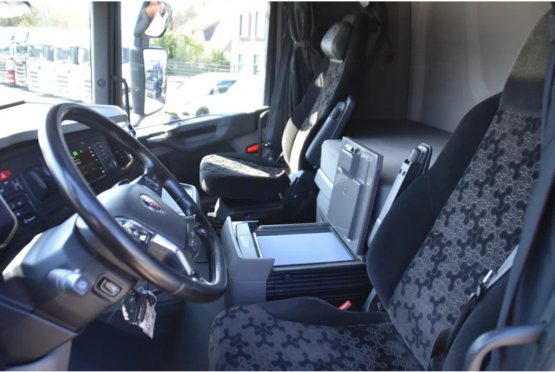 Scania S500 NGS 6x2*4 - HOOKLIFT SYSTEM - RETARDER - 313 TKM - PARK. AIRCO - WHEELBASE: 475 CM - PTO - GOOD CONDITION - - משאית הרמת וו: תמונה 5 Scania S500 NGS 6x2*4 - HOOKLIFT SYSTEM - RETARDER - 313 TKM - PARK. AIRCO - WHEELBASE: 475 CM - PTO - GOOD CONDITION - - משאית הרמת וו: תמונה 5