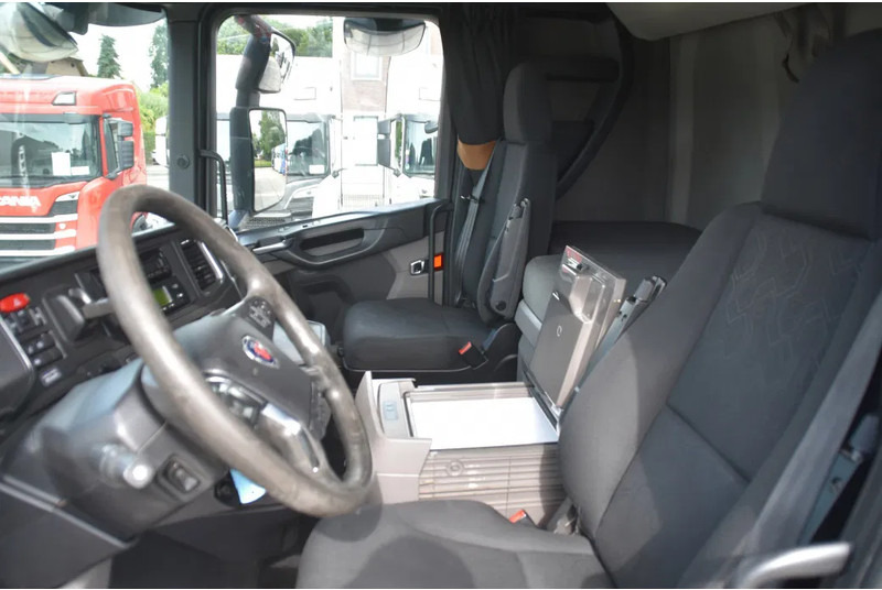 Scania S520 V8 NGS 6x2*4NB + SCHMITZ ZKO 20 - THERMO KING - RETARDER - FULL AIR - WHEELBASE: 515 CM - TOP CONDITION - - משאית קירור: תמונה 5 Scania S520 V8 NGS 6x2*4NB + SCHMITZ ZKO 20 - THERMO KING - RETARDER - FULL AIR - WHEELBASE: 515 CM - TOP CONDITION - - משאית קירור: תמונה 5