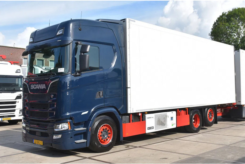 Scania S520 V8 NGS 6x2*4NB - THERMO KING - RETARDER - FULL AIR - WHEELBASE: 515 CM - LED LIGHTS - TOP CONDITION - - משאית קירור: תמונה 1 Scania S520 V8 NGS 6x2*4NB - THERMO KING - RETARDER - FULL AIR - WHEELBASE: 515 CM - LED LIGHTS - TOP CONDITION - - משאית קירור: תמונה 1