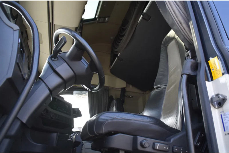 Volvo FH 16.750 Globetrotter XL 6x2 - RETARDER - FULL AIR - PARK. AIRCO - DYNAMIC STEERING - SLIDING FIFTH WHEEL - ALCOA'S - TOP CONDI - יחידת טרקטור: תמונה 4 Volvo FH 16.750 Globetrotter XL 6x2 - RETARDER - FULL AIR - PARK. AIRCO - DYNAMIC STEERING - SLIDING FIFTH WHEEL - ALCOA'S - TOP CONDI - יחידת טרקטור: תמונה 4