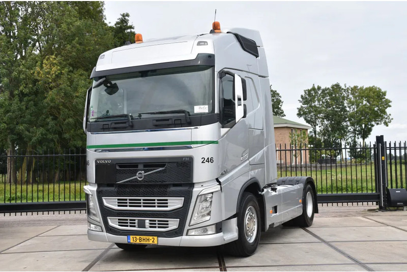 Volvo FH 420 Globe 4x2 - ADR FL - 766 TKM - PTO - AIRCO - DIFF. LOCK - TOP CONDITION - - יחידת טרקטור: תמונה 2 Volvo FH 420 Globe 4x2 - ADR FL - 766 TKM - PTO - AIRCO - DIFF. LOCK - TOP CONDITION - - יחידת טרקטור: תמונה 2