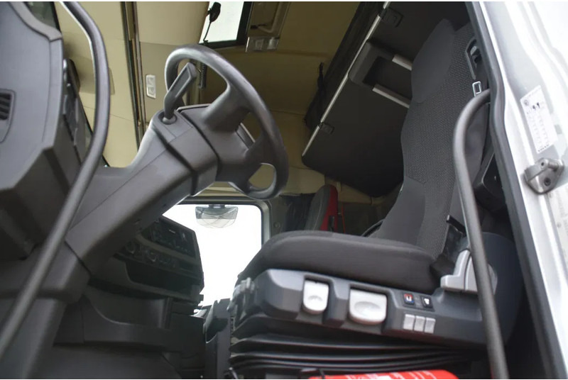 Volvo FH 420 Globe 4x2 - ADR FL - 766 TKM - PTO - AIRCO - DIFF. LOCK - TOP CONDITION - - יחידת טרקטור: תמונה 4 Volvo FH 420 Globe 4x2 - ADR FL - 766 TKM - PTO - AIRCO - DIFF. LOCK - TOP CONDITION - - יחידת טרקטור: תמונה 4