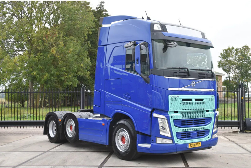Volvo FH 500 Globetrotter 6x2/4 - EURO 6 - 769 TKM - AIRCO - 2 x FUEL TANKS - TOP CONDITION - - יחידת טרקטור: תמונה 1 Volvo FH 500 Globetrotter 6x2/4 - EURO 6 - 769 TKM - AIRCO - 2 x FUEL TANKS - TOP CONDITION - - יחידת טרקטור: תמונה 1
