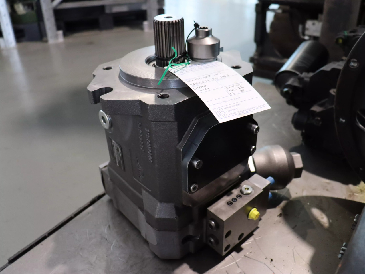 LINDE HPR02 A2 135 R LP00 0 0 0 S - משאבה הידרולית עבור מכונת בנייה: תמונה 3 LINDE HPR02 A2 135 R LP00 0 0 0 S - משאבה הידרולית עבור מכונת בנייה: תמונה 3