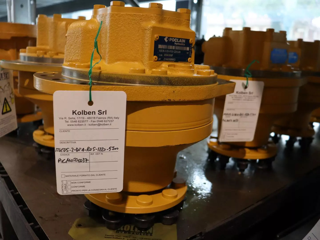 POCLAIN MSE05-2-DE4-R05-1220-5J00 - מנוע הידרולי עבור מכונת בנייה: תמונה 1 POCLAIN MSE05-2-DE4-R05-1220-5J00 - מנוע הידרולי עבור מכונת בנייה: תמונה 1