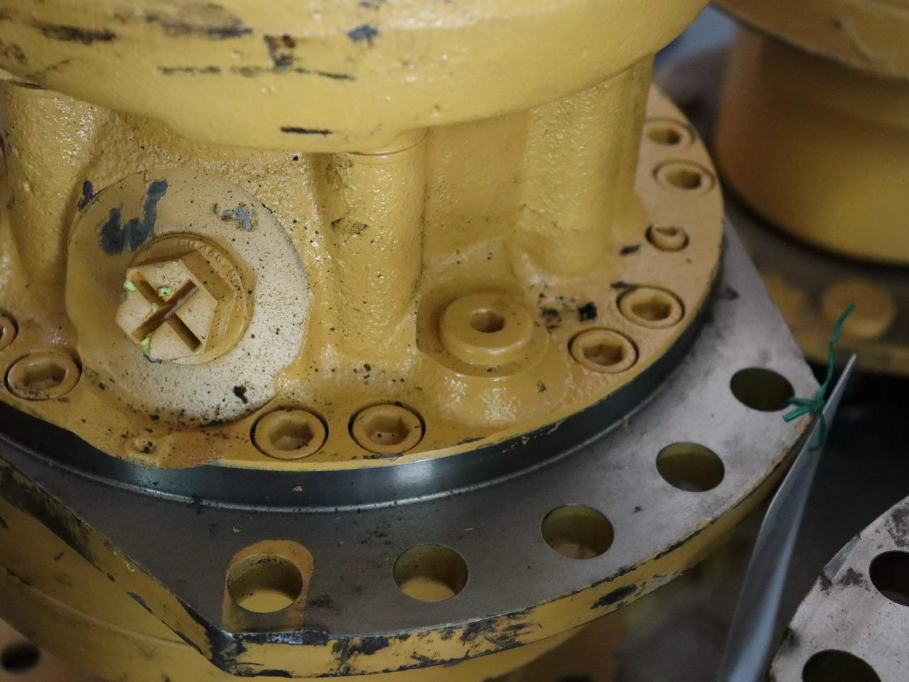 POCLAIN MSE08-2-125-F09-1B10-5EJPW - מנוע הידרולי עבור מכונת בנייה: תמונה 3 POCLAIN MSE08-2-125-F09-1B10-5EJPW - מנוע הידרולי עבור מכונת בנייה: תמונה 3