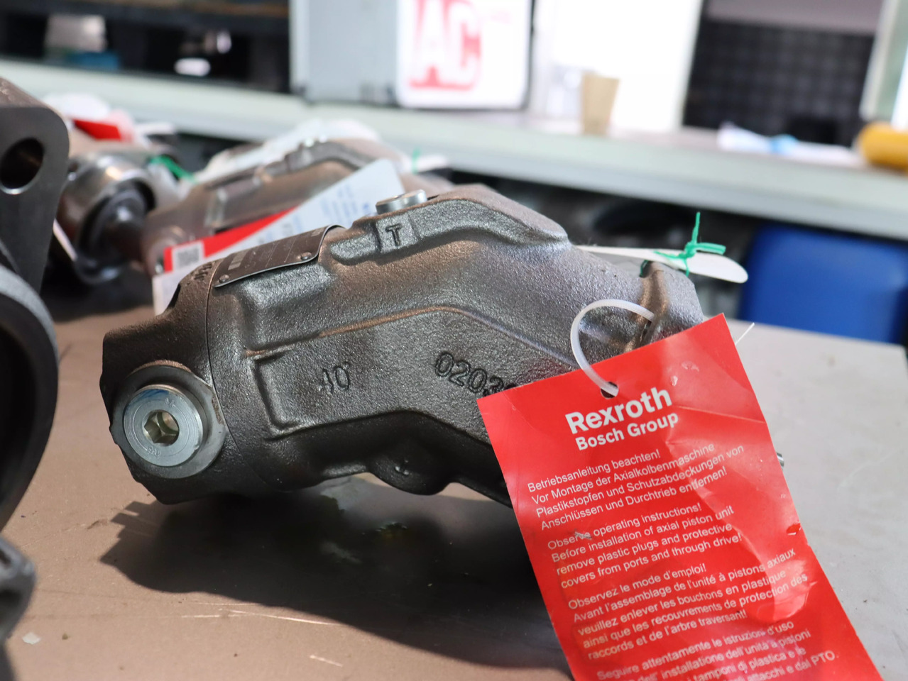 REXROTH A2FM10/61W-VZB040 - מנוע הידרולי עבור ציוד לטיפול בחומרים: תמונה 3 REXROTH A2FM10/61W-VZB040 - מנוע הידרולי עבור ציוד לטיפול בחומרים: תמונה 3