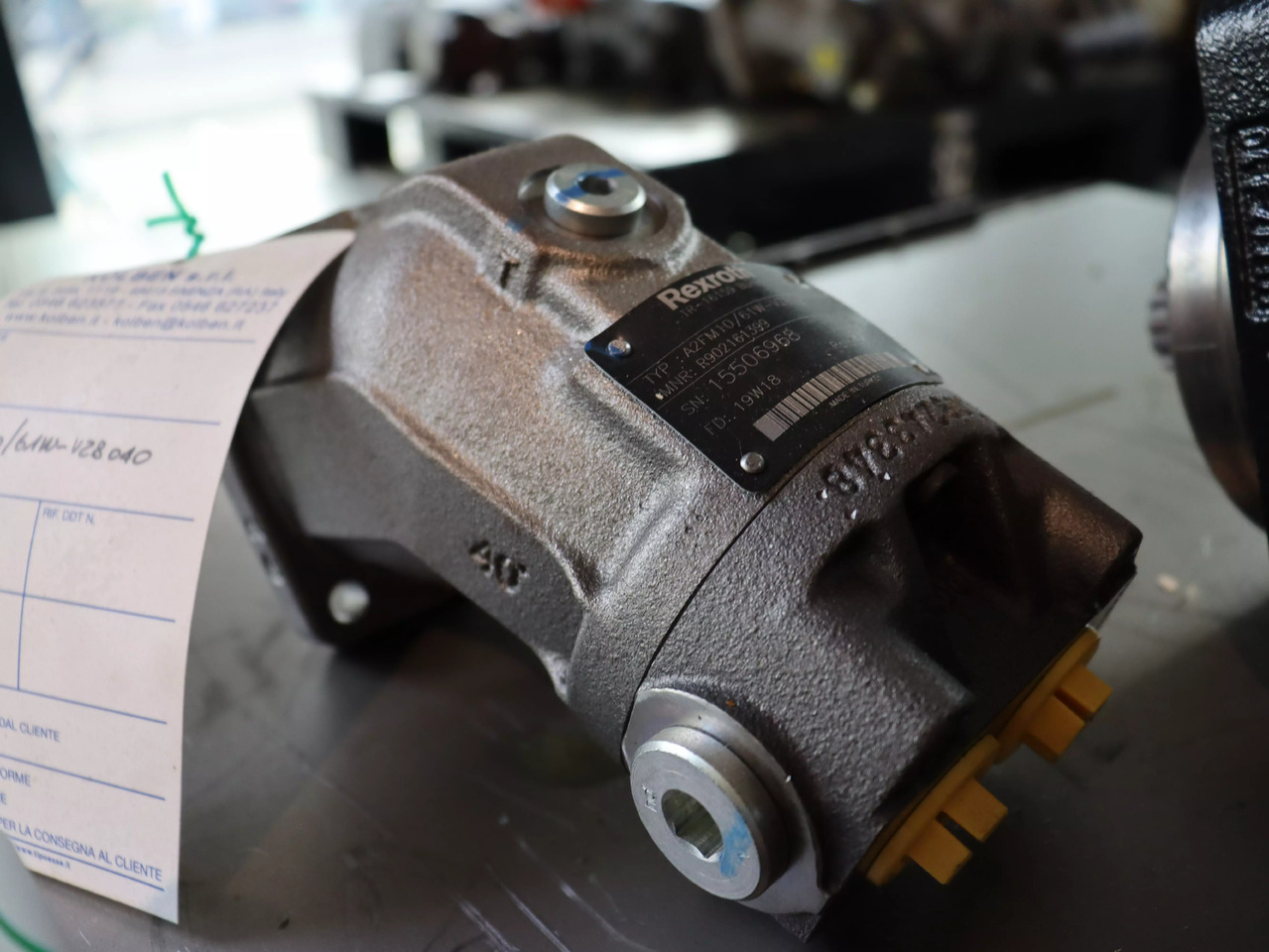 REXROTH A2FM10/61W-VZB040 - מנוע הידרולי עבור ציוד לטיפול בחומרים: תמונה 1 REXROTH A2FM10/61W-VZB040 - מנוע הידרולי עבור ציוד לטיפול בחומרים: תמונה 1