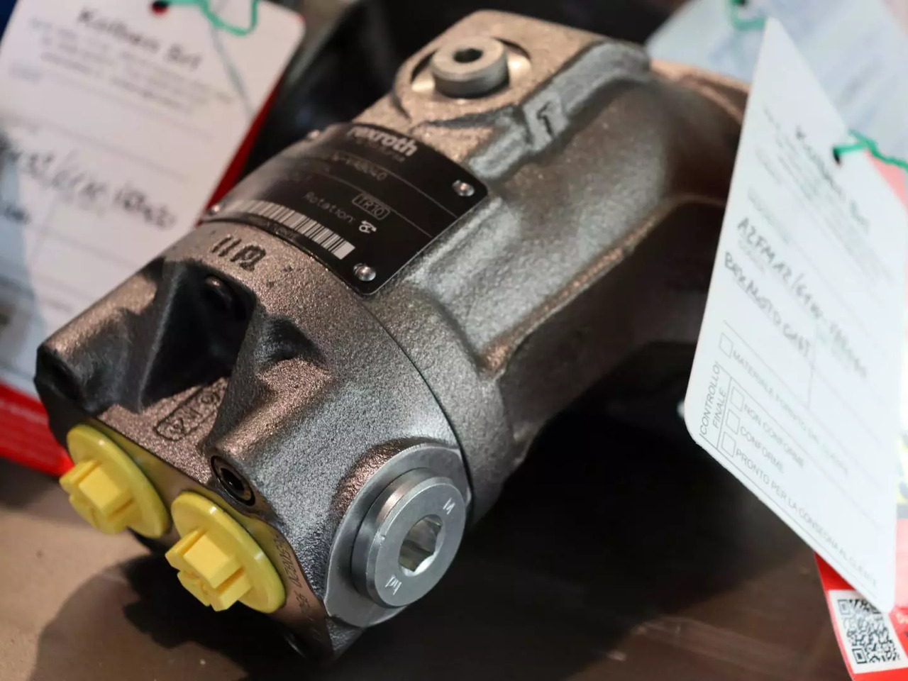 REXROTH A2FM12/61W-VAB040 - מנוע הידרולי עבור ציוד לטיפול בחומרים: תמונה 2 REXROTH A2FM12/61W-VAB040 - מנוע הידרולי עבור ציוד לטיפול בחומרים: תמונה 2