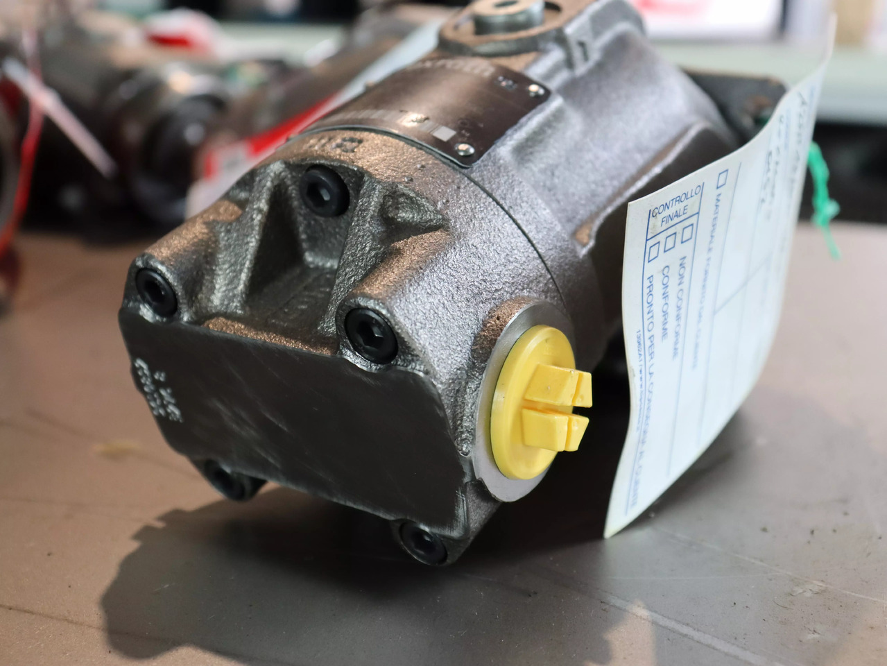 REXROTH A2FM16/61W-VBB030 - מנוע הידרולי עבור ציוד לטיפול בחומרים: תמונה 2 REXROTH A2FM16/61W-VBB030 - מנוע הידרולי עבור ציוד לטיפול בחומרים: תמונה 2
