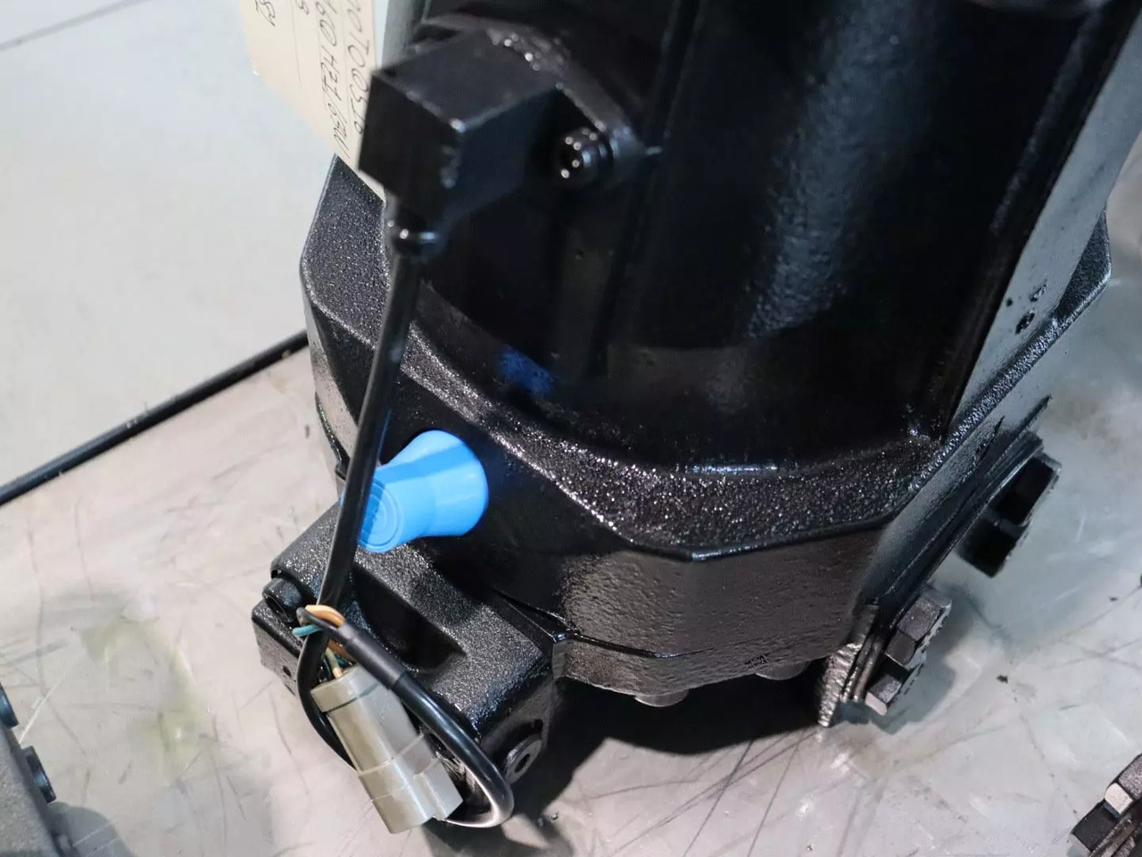 REXROTH A6VM160HZ1/63W-VZB027B - מנוע הידרולי עבור ציוד לטיפול בחומרים: תמונה 4 REXROTH A6VM160HZ1/63W-VZB027B - מנוע הידרולי עבור ציוד לטיפול בחומרים: תמונה 4