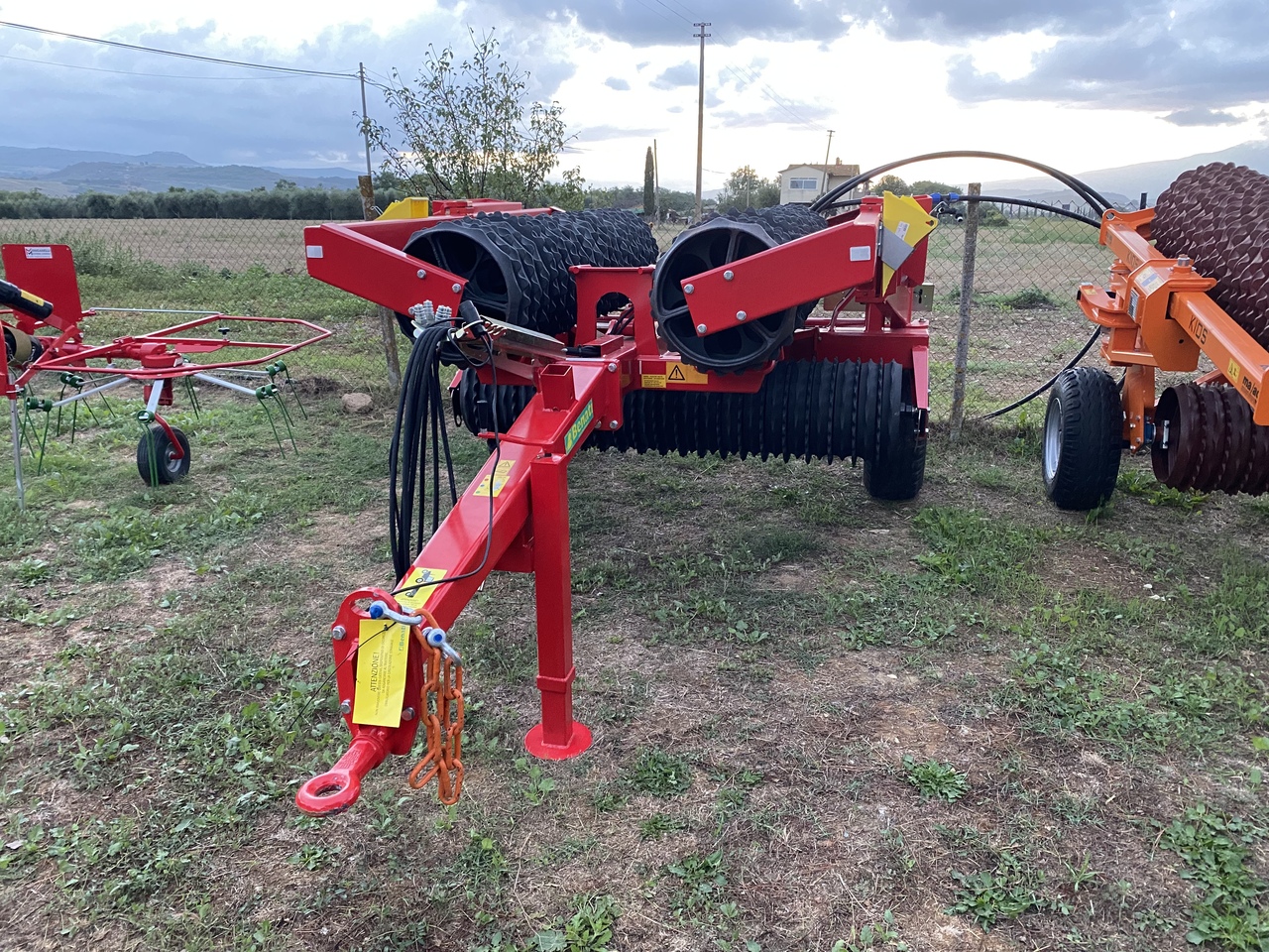 HE VA - רולר חקלאי: תמונה 2 HE VA - רולר חקלאי: תמונה 2