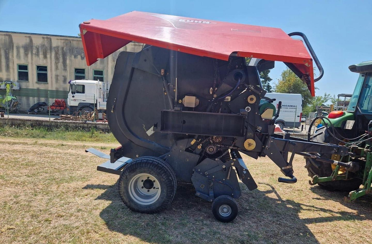 Rotopressa Kuhn - מכונת צרור עגולה: תמונה 4 Rotopressa Kuhn - מכונת צרור עגולה: תמונה 4
