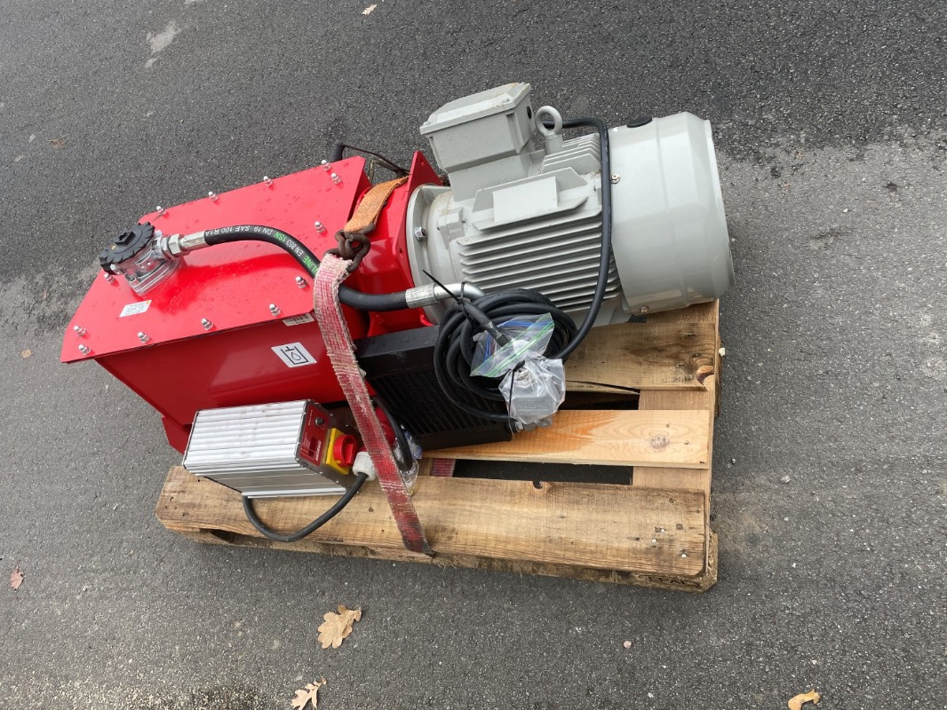 Aggregat 11KW - כלי/ ציוד: תמונה 3 Aggregat 11KW - כלי/ ציוד: תמונה 3