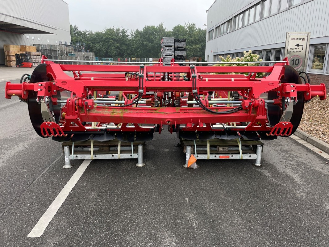 Grimme Intake for VARITRON 470 - row width 90 cm - כלי/ ציוד: תמונה 5 Grimme Intake for VARITRON 470 - row width 90 cm - כלי/ ציוד: תמונה 5