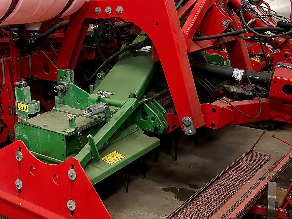 Amazone KG 3000 / AD 3000 - מקצרה: תמונה 1 Amazone KG 3000 / AD 3000 - מקצרה: תמונה 1