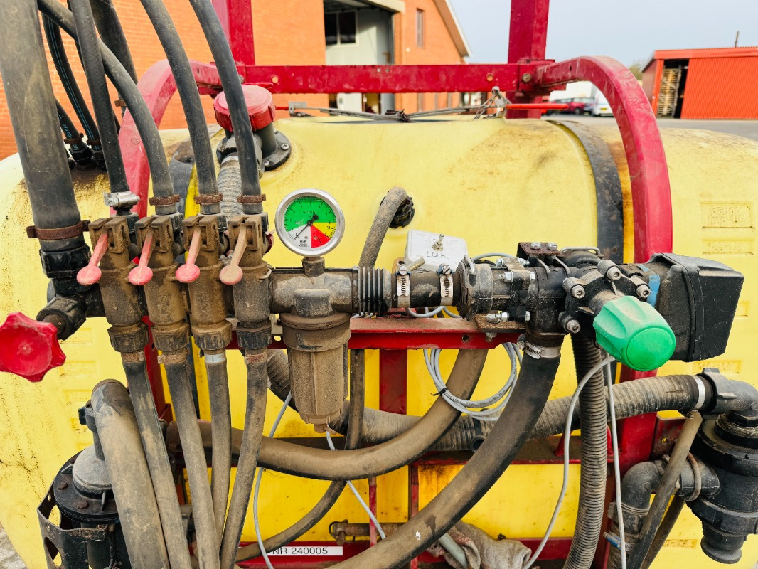 Kverneland UN-1350 - מקצרה: תמונה 5 Kverneland UN-1350 - מקצרה: תמונה 5