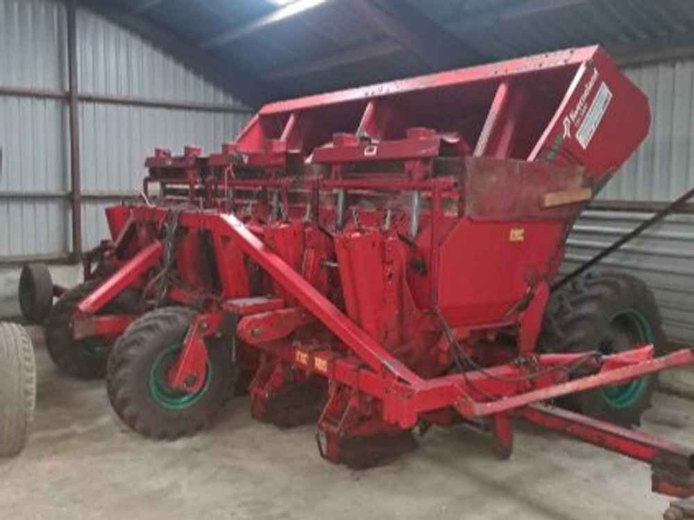 Kverneland UN-3300 - מקצרה: תמונה 1 Kverneland UN-3300 - מקצרה: תמונה 1