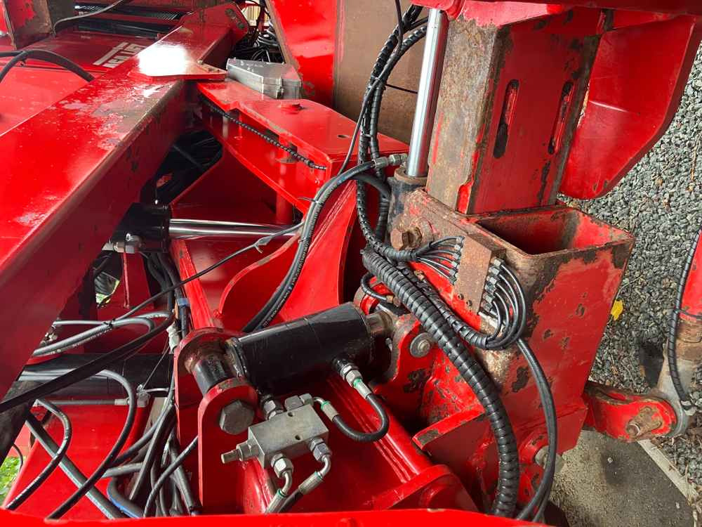 ASA-Lift Red Beet Topper - מכונת קצירת ענבים: תמונה 3 ASA-Lift Red Beet Topper - מכונת קצירת ענבים: תמונה 3