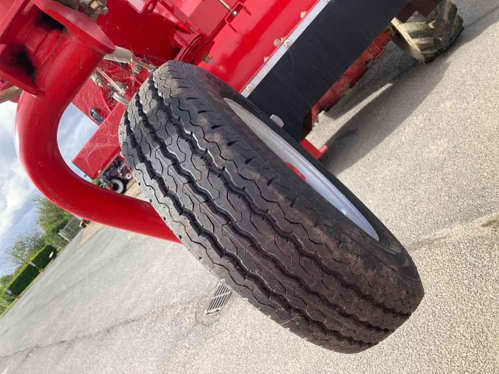 Grimme Grimme HT 210 Front Mounted Self-Propelled Topper - מקצרה: תמונה 3 Grimme Grimme HT 210 Front Mounted Self-Propelled Topper - מקצרה: תמונה 3