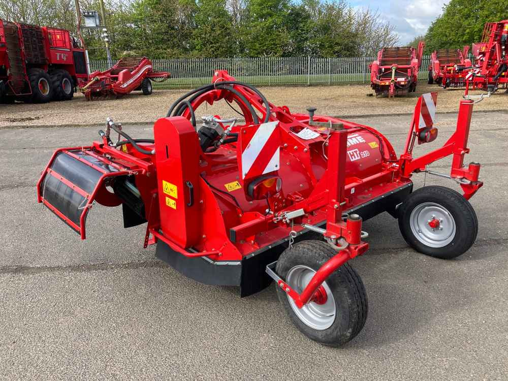 Grimme Grimme HT 210 Front Mounted Self-Propelled Topper - מקצרה: תמונה 1 Grimme Grimme HT 210 Front Mounted Self-Propelled Topper - מקצרה: תמונה 1