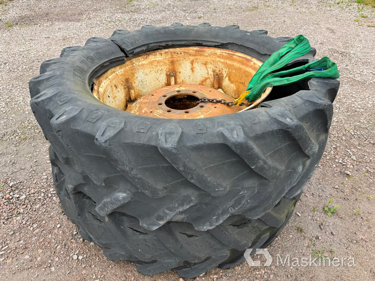 2 st entreprenaddäck på fälg 480/70R38 (rep.objekt) - חבילת גלגלים וצמיגים: תמונה 1 2 st entreprenaddäck på fälg 480/70R38 (rep.objekt) - חבילת גלגלים וצמיגים: תמונה 1