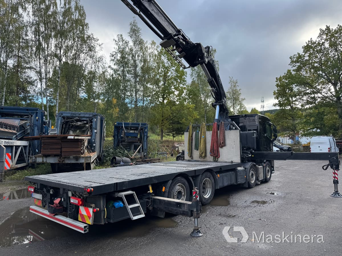 Bodbil Volvo FH 82F med Fassi F820 kran & jib - משאית צד נופל/ שטוחה, משאית מנוף: תמונה 5 Bodbil Volvo FH 82F med Fassi F820 kran & jib - משאית צד נופל/ שטוחה, משאית מנוף: תמונה 5