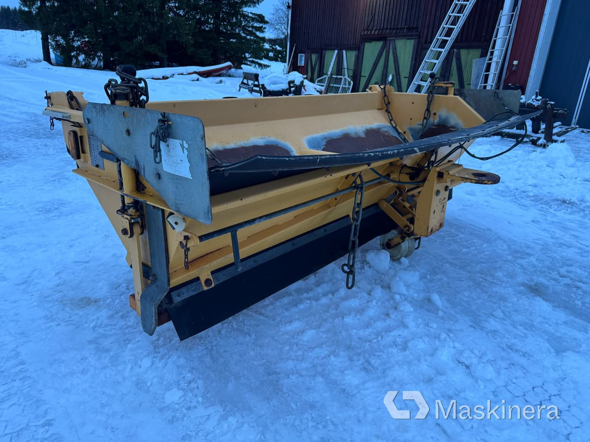 Falköping LB-1000 BL Sandspridare Falköping LB 1000 - מפזר חול/ מלח: תמונה 3 Falköping LB-1000 BL Sandspridare Falköping LB 1000 - מפזר חול/ מלח: תמונה 3