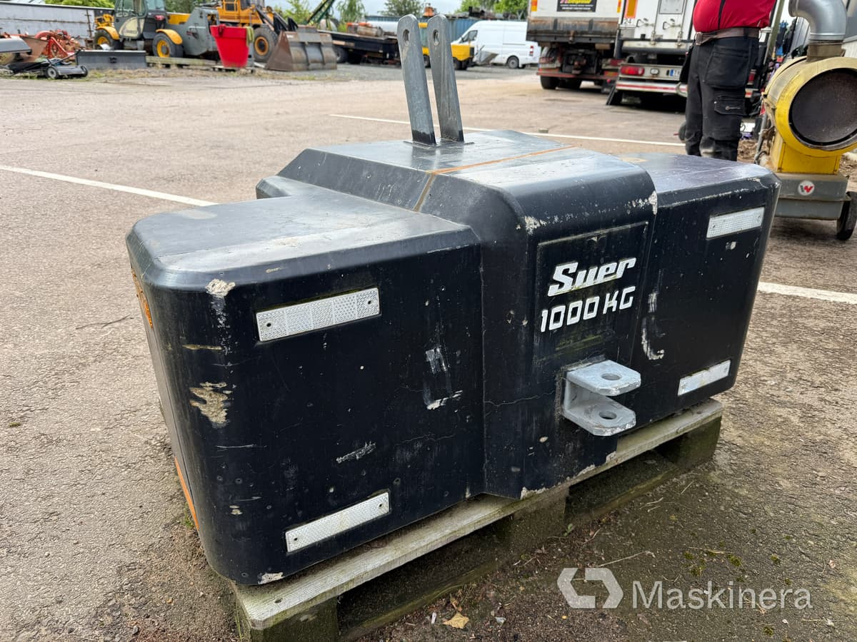 Frontvikt Suer 1000kg - משקל נגד: תמונה 3 Frontvikt Suer 1000kg - משקל נגד: תמונה 3