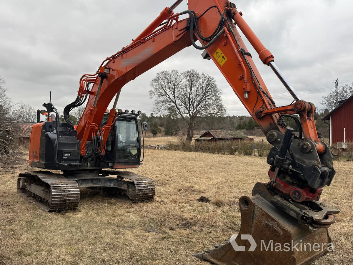 Grävmaskin Hitachi ZX225USLC-5B med redskap - מחפר סורק: תמונה 3 Grävmaskin Hitachi ZX225USLC-5B med redskap - מחפר סורק: תמונה 3
