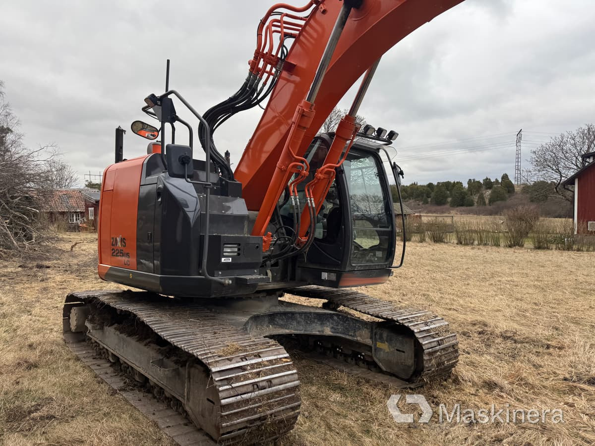 Grävmaskin Hitachi ZX225USLC-5B med redskap - מחפר סורק: תמונה 4 Grävmaskin Hitachi ZX225USLC-5B med redskap - מחפר סורק: תמונה 4