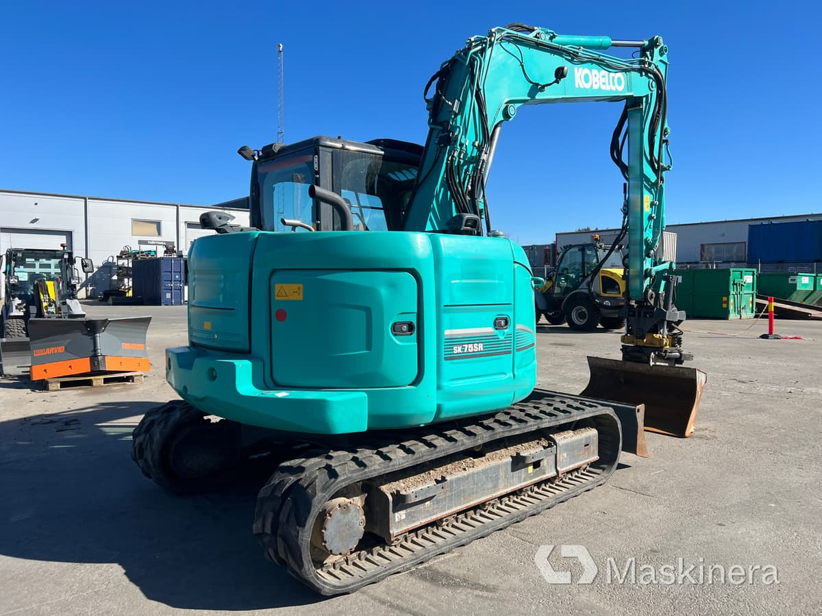 Grävmaskin Kobelco SK75SR-3E - מחפר סורק: תמונה 5 Grävmaskin Kobelco SK75SR-3E - מחפר סורק: תמונה 5