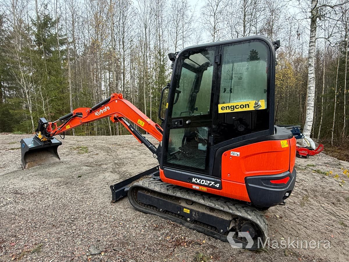 Grävmaskin Kubota KX027-4 med flera redskap - מחפר סורק: תמונה 3 Grävmaskin Kubota KX027-4 med flera redskap - מחפר סורק: תמונה 3