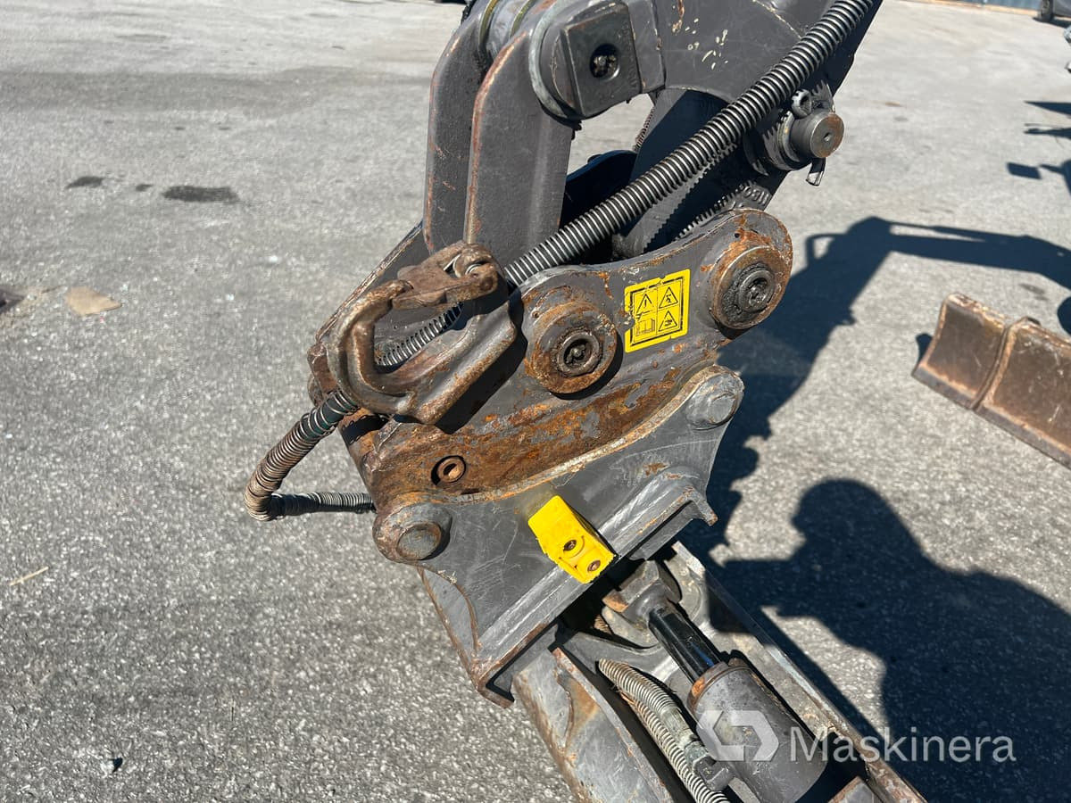 הַחכָּרָה  Grävmaskin Volvo EC18D med maskintrailer och redskap Grävmaskin Volvo EC18D med maskintrailer och redskap: תמונה 16
