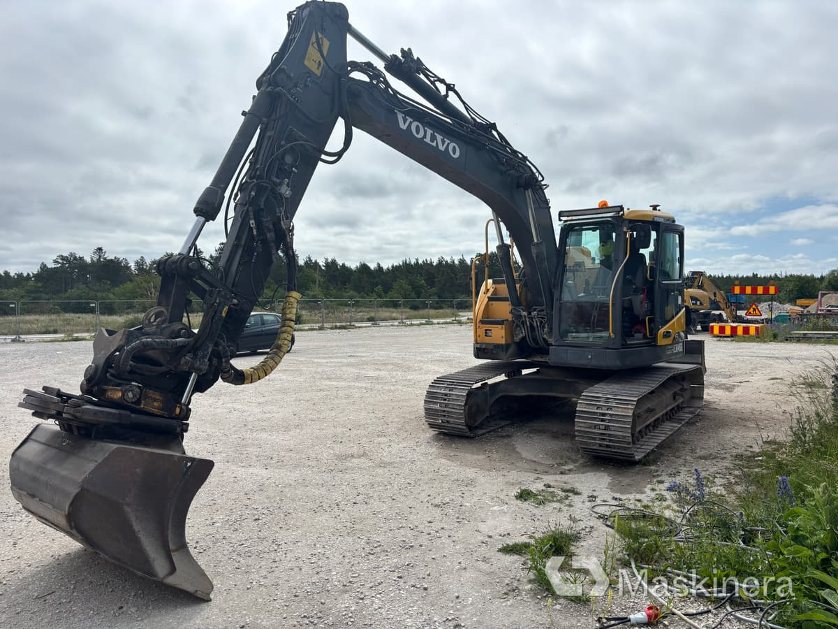 Grävmaskin Volvo ECR145DL - מחפר סורק: תמונה 1 Grävmaskin Volvo ECR145DL - מחפר סורק: תמונה 1