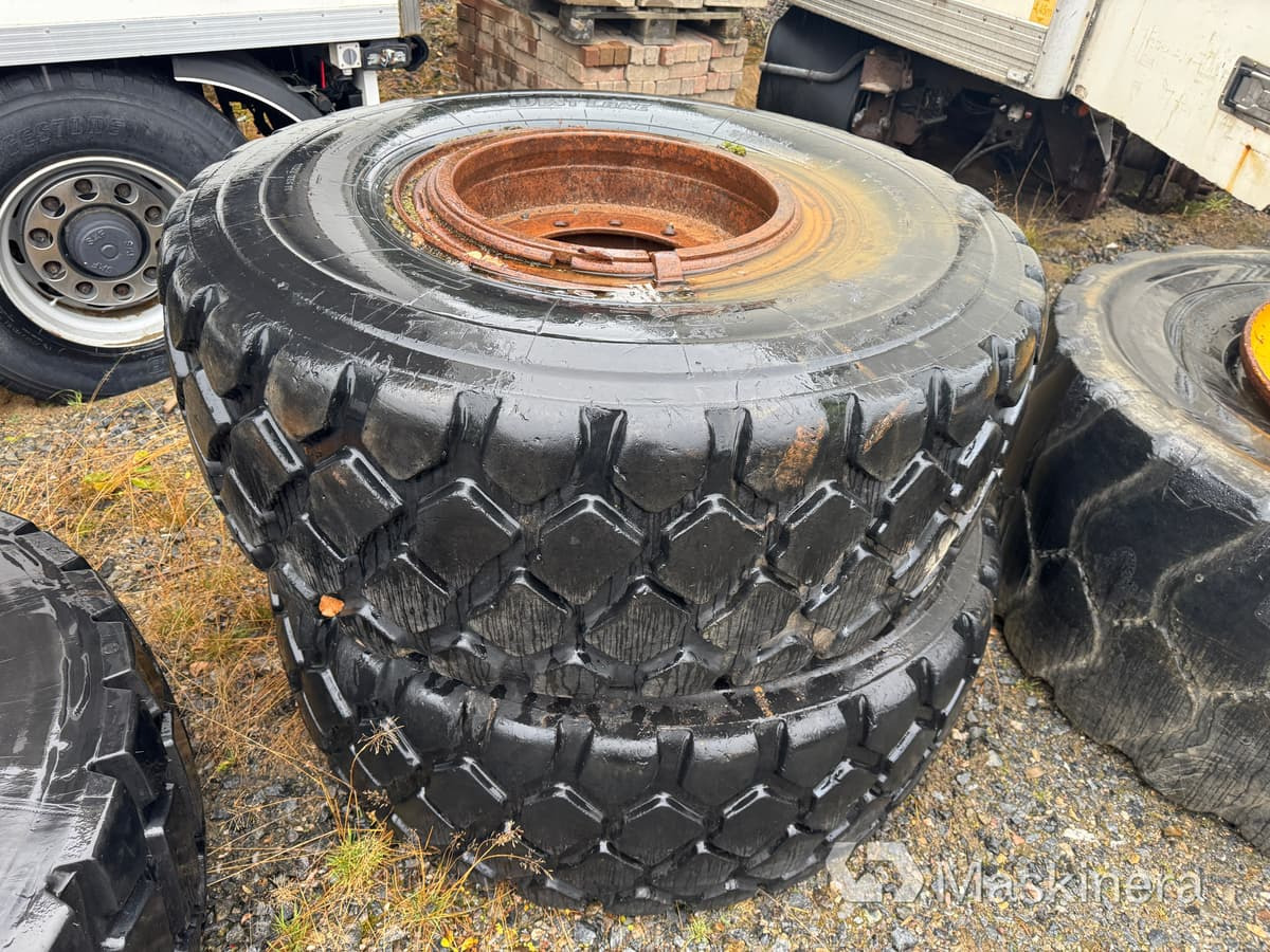 Hjul West Lake 20.5R25 CB760 - חבילת גלגלים וצמיגים עבור מכונת בנייה: תמונה 1 Hjul West Lake 20.5R25 CB760 - חבילת גלגלים וצמיגים עבור מכונת בנייה: תמונה 1