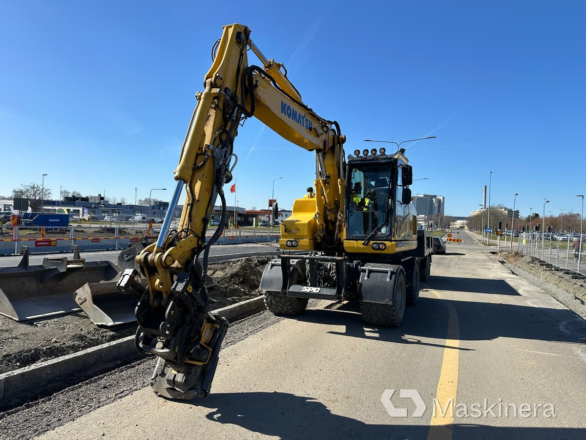 Hjulgrävare Komatsu PW160-11E0 + vagn/redskap & grävsystem - מחפר סורק: תמונה 2 Hjulgrävare Komatsu PW160-11E0 + vagn/redskap & grävsystem - מחפר סורק: תמונה 2