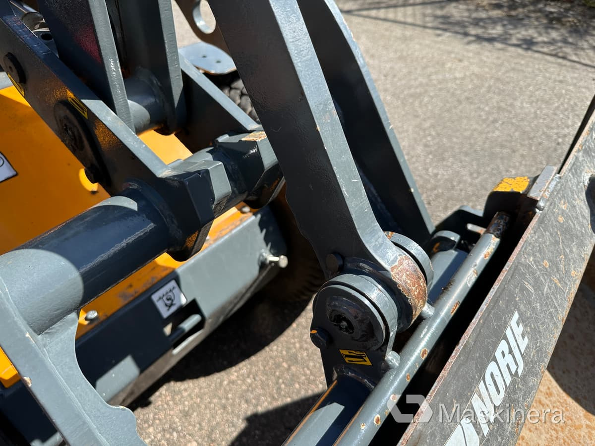 מעמיס גלגלים Hjullastare Giant D204SW: תמונה 37