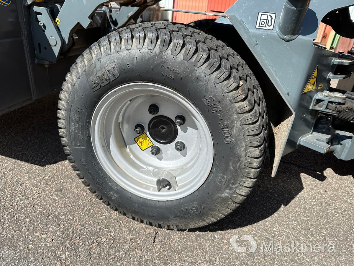 מעמיס גלגלים Hjullastare Giant D204SW: תמונה 10