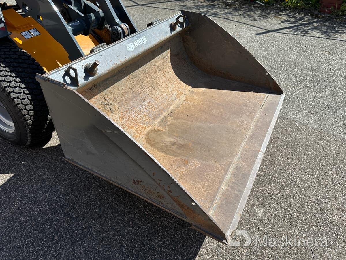 מעמיס גלגלים Hjullastare Giant D204SW: תמונה 39