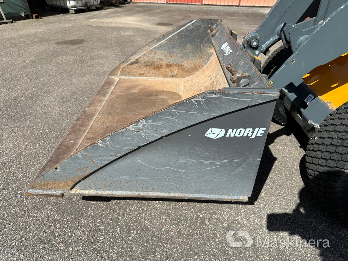מעמיס גלגלים Hjullastare Giant D204SW: תמונה 42