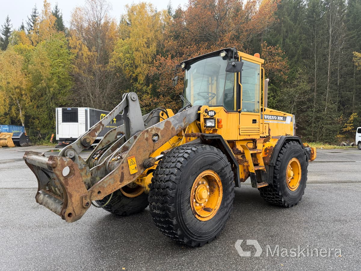 Hjullastare Volvo BM L70C - מעמיס גלגלים: תמונה 1 Hjullastare Volvo BM L70C - מעמיס גלגלים: תמונה 1