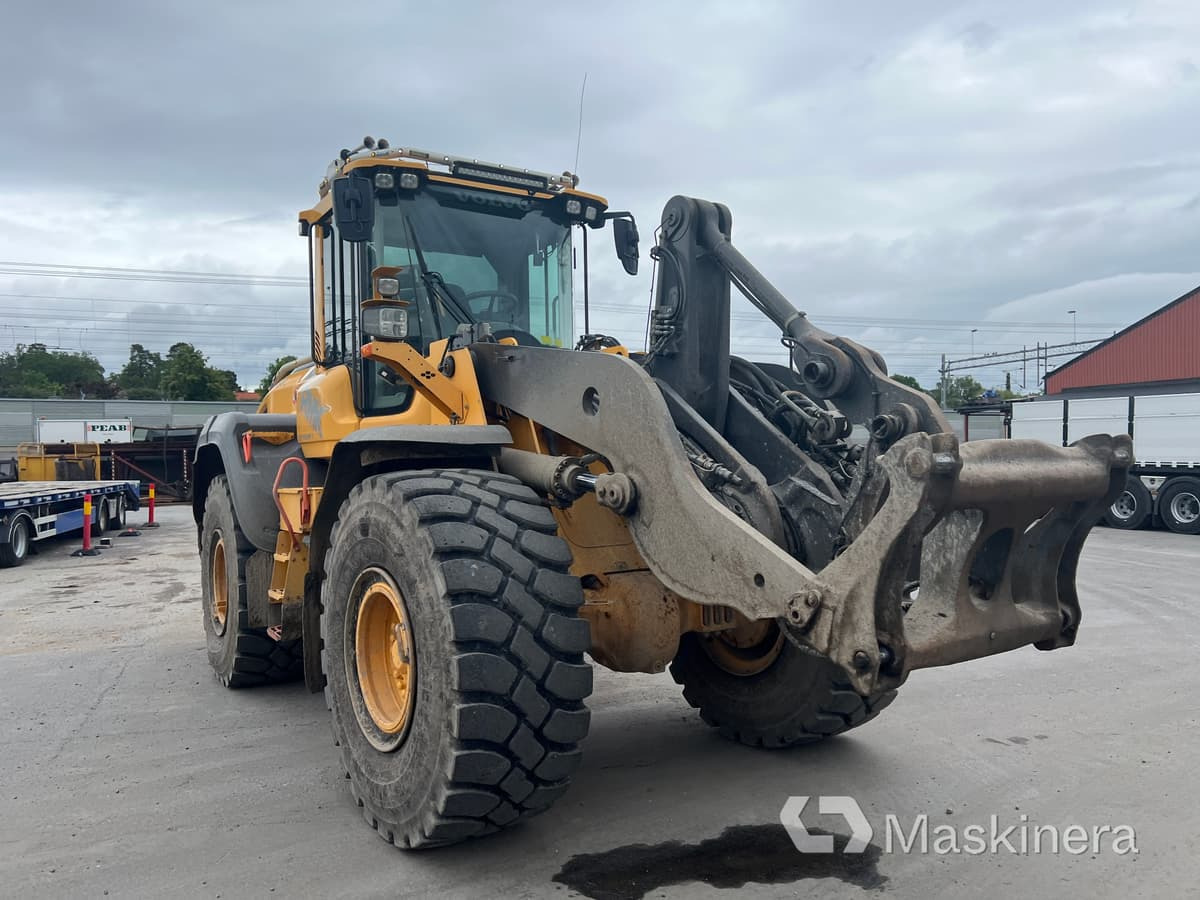 Hjullastare Volvo L110H - מכונות אחרות: תמונה 4 Hjullastare Volvo L110H - מכונות אחרות: תמונה 4