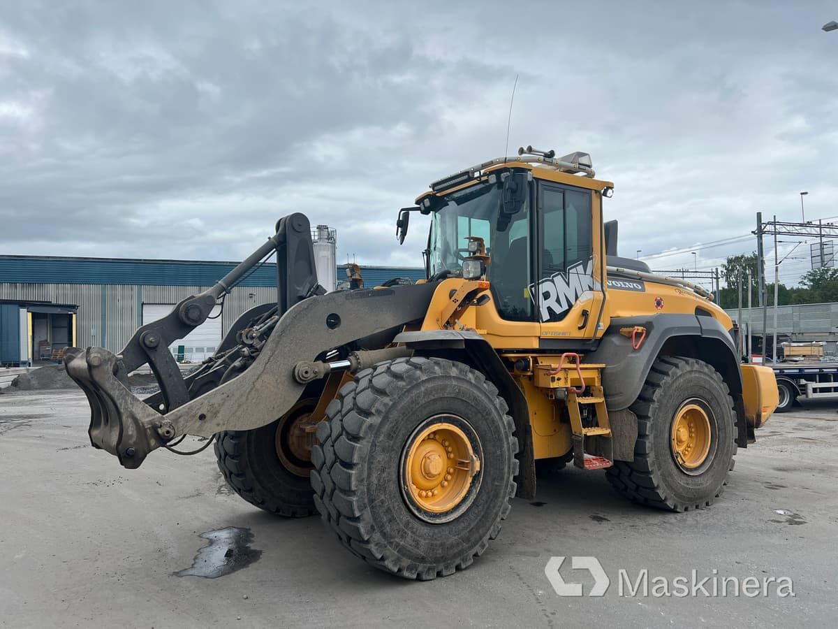 Hjullastare Volvo L110H - מעמיס גלגלים: תמונה 1 Hjullastare Volvo L110H - מעמיס גלגלים: תמונה 1