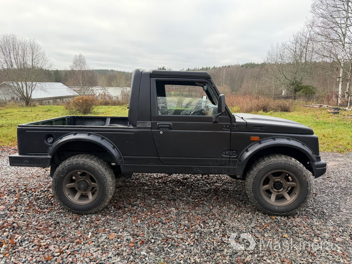 Pickup Suzuki Samurai 1.9TD 4WD - כלי רכב מסחרי קטן: תמונה 4 Pickup Suzuki Samurai 1.9TD 4WD - כלי רכב מסחרי קטן: תמונה 4