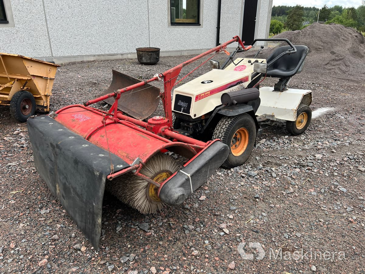Redskapsbärare Belos 284 med redskap - כלי רכב עירוני/ מיוחד: תמונה 1 Redskapsbärare Belos 284 med redskap - כלי רכב עירוני/ מיוחד: תמונה 1